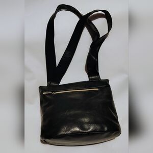 Giannini Classic Women's Black Simulated Leather Shoulder Bag/Purse